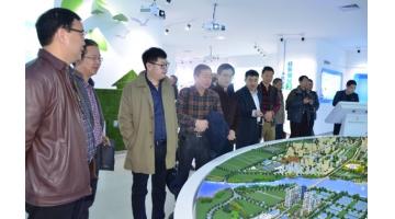 清華環(huán)?？偛冒似诎嗌W臨博世科參觀指導工作